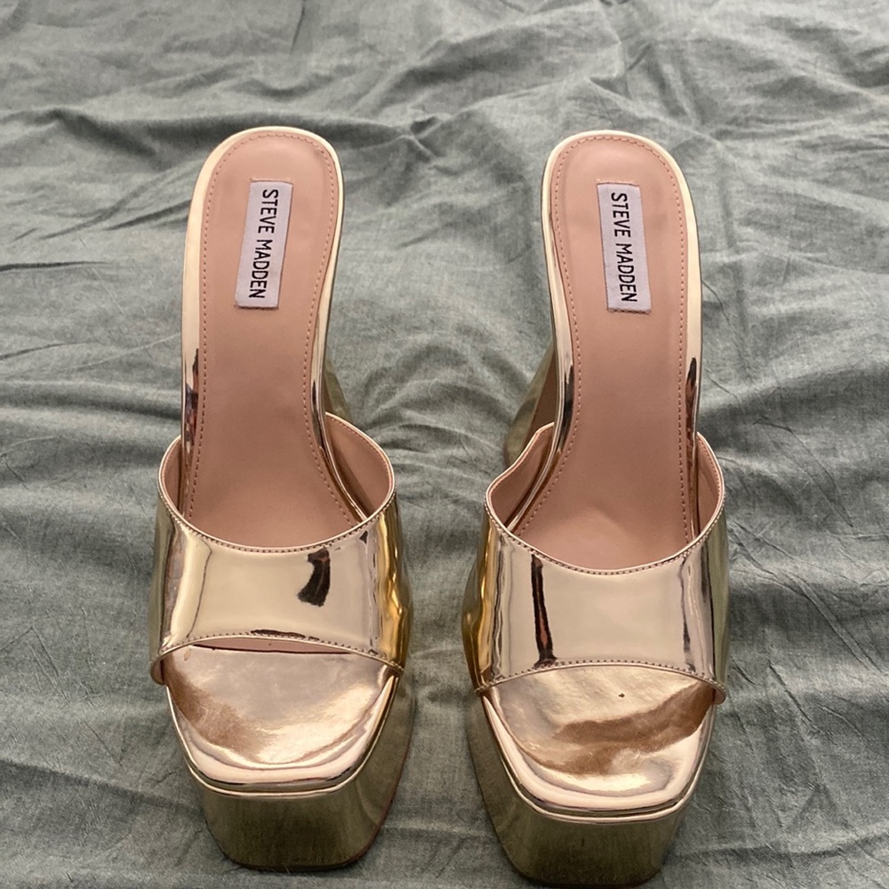 Gold Steve Madden platform heels